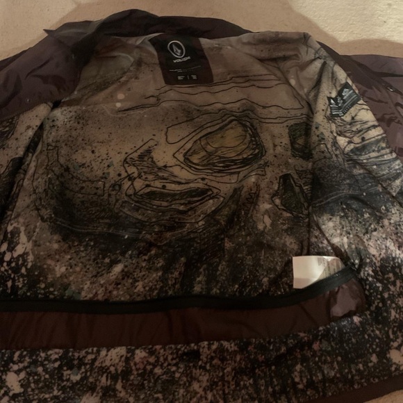 Volcom Brown Raincoat - Picture 4 of 4